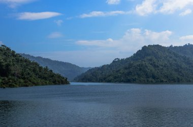 Tayland göl manzara