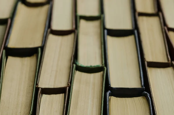 Draufsicht auf eine Reihe bunter Bücher — Stockfoto