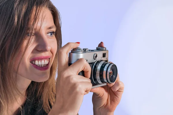 Close Portrait Smiling Pretty Girl Dress Taking Photo Retro Camera — Stok fotoğraf