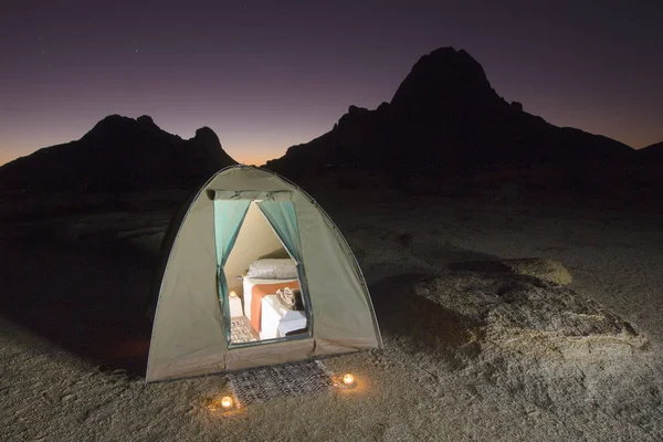 turist çadır gece