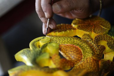 büyük budda seyahat balık ay taşı