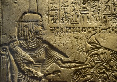 Hiyeroglif taşa gravürleri