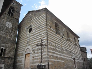 Vagli Sotto, Tuscany, İtalya 'nın merkezindeki Aziz Regolo' ya ithaf edilen kilise.