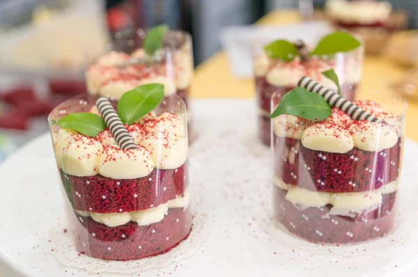 kafede lezzetli peynirli kek