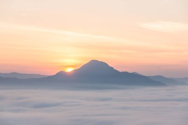 Chiangkhan, Phutok bakış açısı