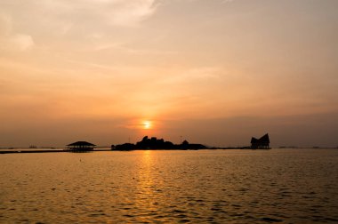 ağaç, Koh Loi Sriracha, Chonburi, Tayland, Thailand, gün batımı sırasında atmosfer silüeti
