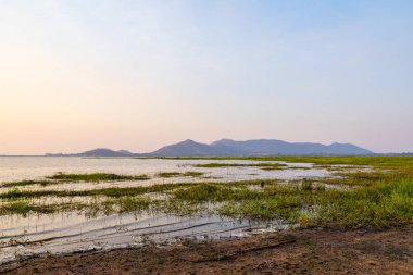 Bang phra rezervuarında manzara gün batımı, Sriracha chon buri, th