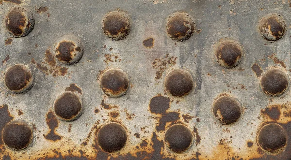 Vecchia Parete Metallo Arrugginito Intemperie Con Giunti Rivettati — Foto Stock