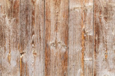 Eskimiş Kahverengi Dikey Tahta Kalaslar