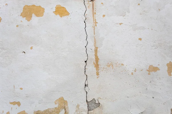 Beyaz Boyalı Hasarlı Beton Duvar Dokusu — Stok fotoğraf
