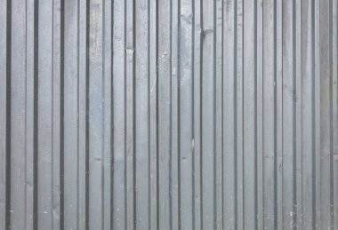 Gri Çizgili Kullanılmış Metal Yapısı