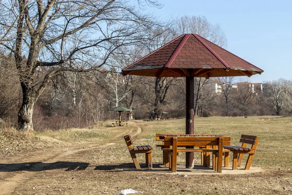 Rustplaats Bij Rivier — Stockfoto