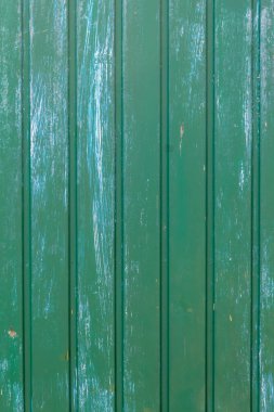 Yıpranmış Yeşil Boyalı Dikey Metal Paneller