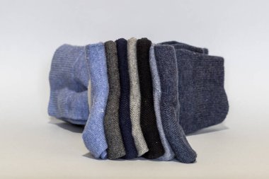 Erkekler için 7 Farklı Renkli Çorap Paketi