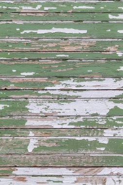 Eskimiş Soyulmuş Yeşil Boyalı Tahta Kalaslar