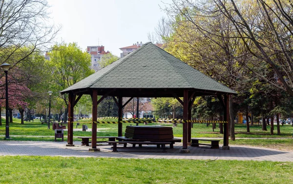 Rustplaats Openbaar Park Tijdelijk Verboden Voor Gebruik Tijdens Uitbraak Van — Stockfoto
