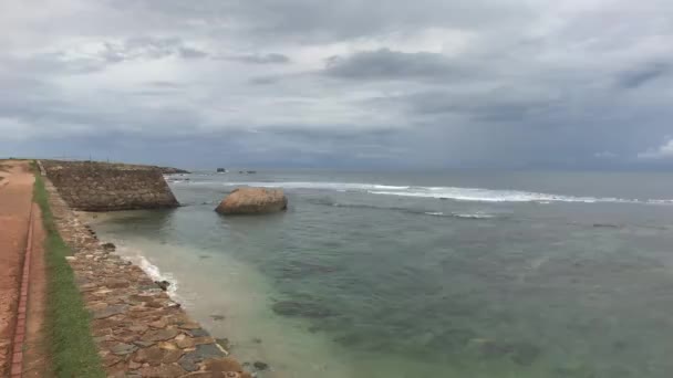 Galle Sri Lanka Duvarın Sağ Tarafından Deniz Manzaralı — Stok video