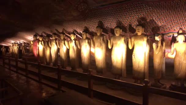 Dambulla Sri Lanka Grotttempel Med Buddhor — Stockvideo