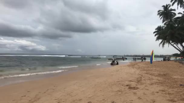 Hikkaduwa, Sri Lanka, beautiful waves of the Indian Ocean — 비디오