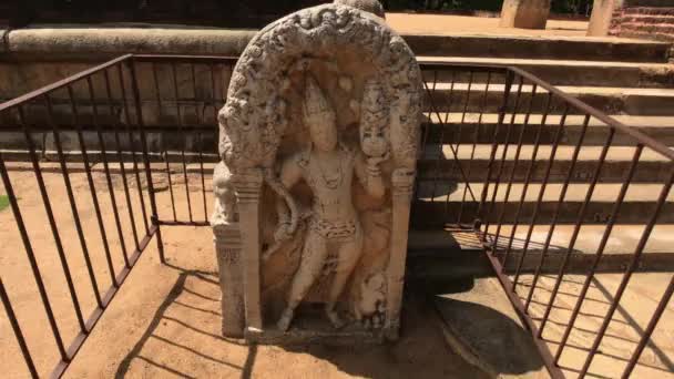 Anuradhapura, Srí Lanka, kerítéssel körülvett emlékmű — Stock videók