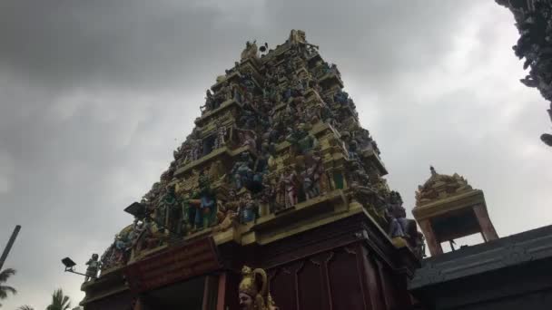 Colombo, Sri lanka, Sri Murugan St, Tempel van Sri Kailawasanathan Swami Devasthanam Kovil deel 3 — Stockvideo