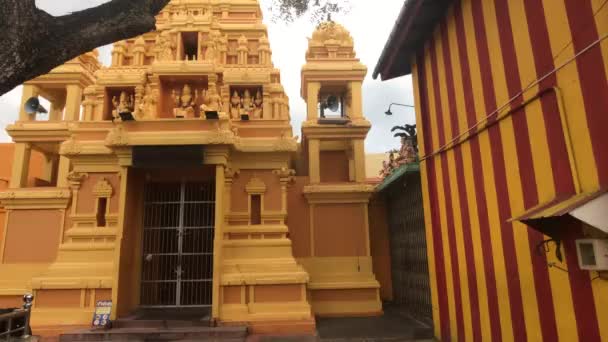 Negombo, Sri Lanka, masuk ke gedung baru yang indah — Stok Video