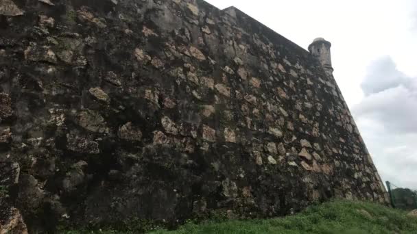 Галле (Шрі - Ланка) - частина величезного муру. — стокове відео