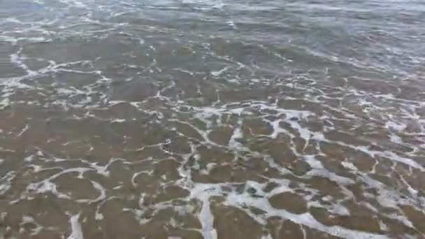 Negombo, Sri Lanka, klart vatten i Indiska oceanen — Stockvideo