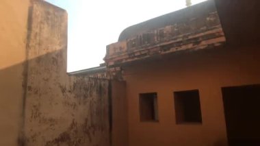 Jaipur, Hindistan, Kasım 05, 2019, Amer Fort antik kalenin eski depoları bölüm 2