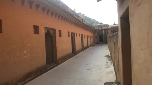 Jaipur, India, November 05, 2019 Amer Fort inner courtyard of the fortresss economic premises part 2 — Stock Video