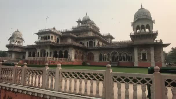 Jaipur, India - een oud gebouw met prachtige architectuur — Stockvideo