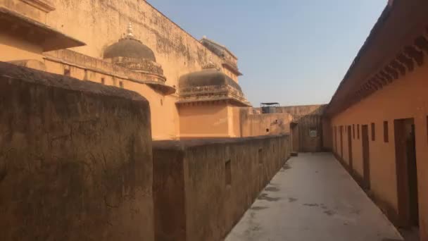 Jaipur, Indie, 05 listopad 2019 Amer Fort wewnętrzny dziedziniec fortyfikacji obiektów gospodarczych część 4 — Wideo stockowe