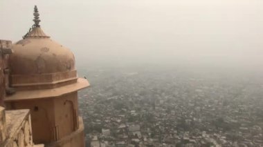 Jaipur, Hindistan - Eski tarihi kalenin 17. bölümünün üstünden görüntü