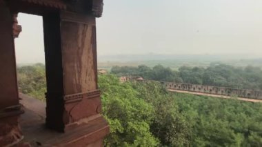 Agra, Hindistan - Agra Kalesi, eski kırmızı kalenin kulesinden şehir manzarası