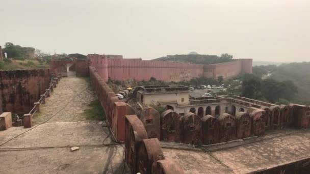 Jaipur, India - ancient walls of the fort and view of the mountains from a height part 2 — ストック動画