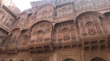 Jodhpur, India - massive walls of the courtyard of the fortress part 5