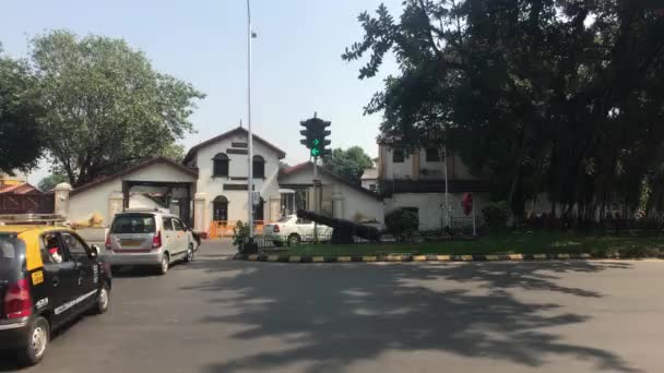 Mumbai, indien - verkehr auf der stadtstraße — Stockvideo