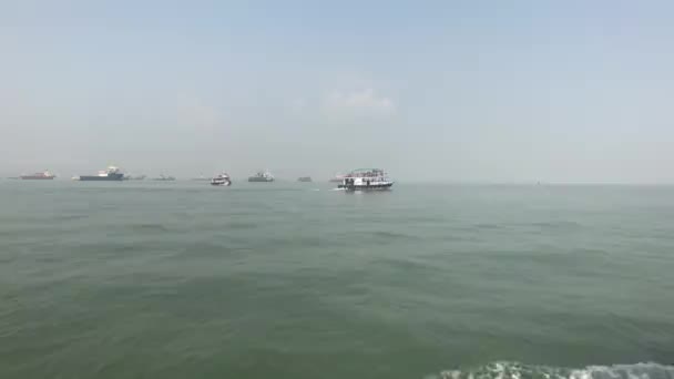 Mumbai, Inde - Vue des navires dans la mer d'Oman partie 20 — Video