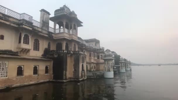 Udaipur, Indie - Nabrzeże miejskie część 7 — Wideo stockowe