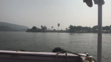 Udaipur, India - Walk on Lake Pichola part 5
