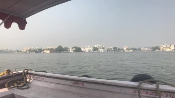 Udaipur, Indie - Procházka po jezeře Pichola část 9 — Stock video
