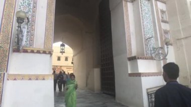 Udaipur, Hindistan - 13 Kasım 2019: Şehir Sarayı turistleri eski sarayın 2.