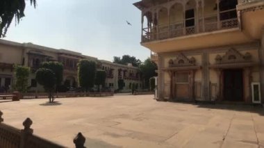 Jaipur, Hindistan - Şehir Sarayı Turistleri bekleyen boş bir meydan