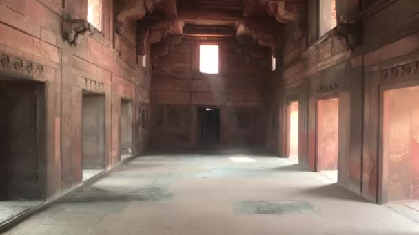 阿格拉，印度-阿格拉堡，红色堡垒的空旷空间 — 图库视频影像