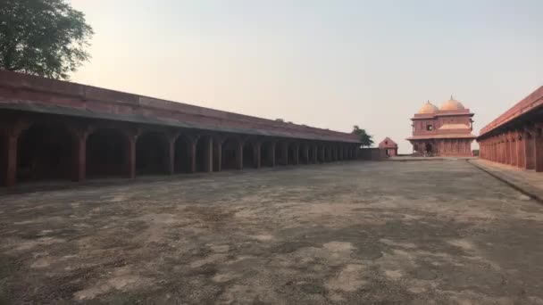 Fatehpur Sikri, India -古城第十部分的历史建筑 — 图库视频影像