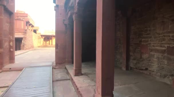 Fatehpur Sikri, Indie - starobylá architektura z minulé části 15 — Stock video