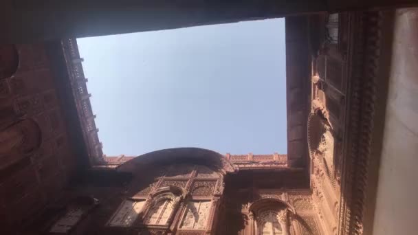 Jodhpur, India - paredes masivas del patio de la fortaleza parte 6 — Vídeo de stock