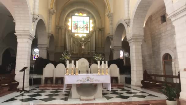 Bethlehem, Palestina - 20 oktober 2019: Basiliek van de Geboorte Binnenkerk deel 12 — Stockvideo