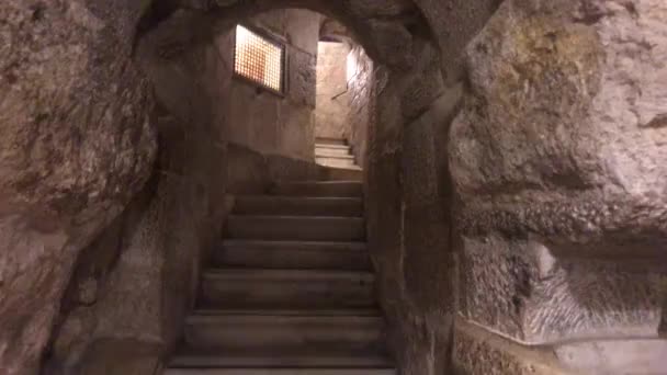 Bethlehem, Palestine - basements of the church part 6 — Stock Video