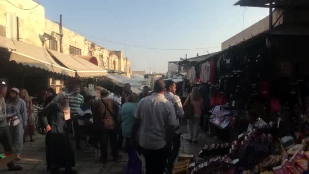 Jerusalem, Israel - October 20, 2019: old town with tourists walking the streets part 22 — 비디오